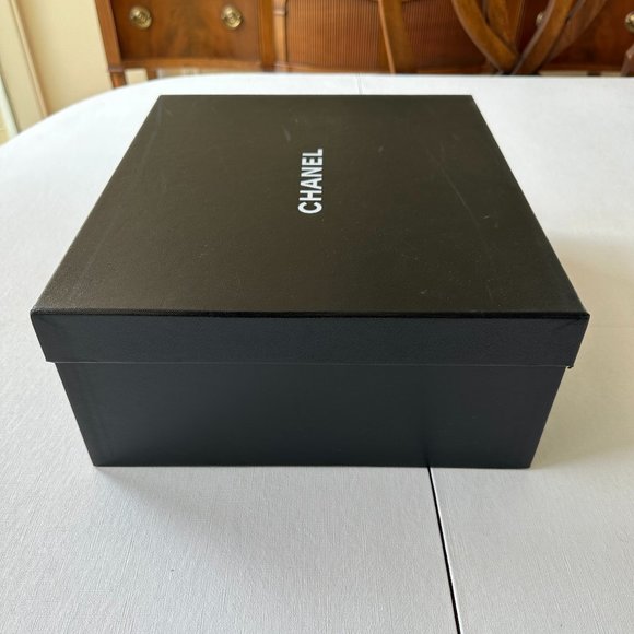Chanel Shoe Box (Empty) - Picture 6 of 8